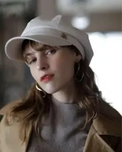 Riu synthetic leather casquette オフホワイト
