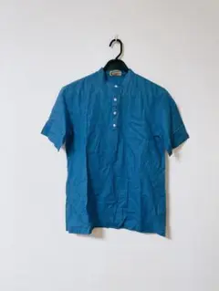 Timwear 青いボタン付きハイネック半袖シャツ