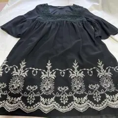 Silent Worth. 黒　レース　刺繍チュニック　ワンピース　キャミソール