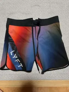 VANQUISH ヴァンキッシュ サーフパンツ サイズ26 真子心太郎モデル vanquish バンキッシュ サーフパンツ 真子心太郎モデル 26インチ