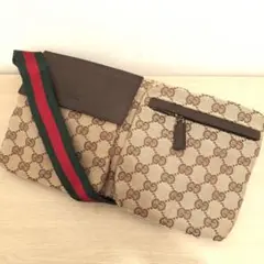 グッチ GUCCI ボディバッグ 28566 002122 シェリーライン