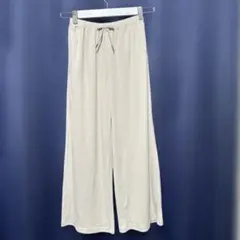 GUワイドパンツ150cmベージュ美品