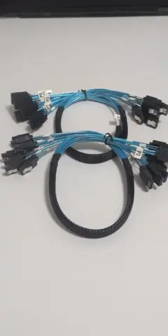 SAS SATA ケーブル50cm 抜け防止ラッチ付き コネクタ8個 2本セット