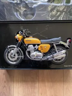 美品　ミニチャンプス 1/6 ホンダ CB750 KOゴールドメタリック MINICHAMPS 1/6 HONDA CB750 Four KO 1969 Gold Metalic Diecast