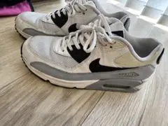 NIKE Air Max 90 ホワイト/グレー/ブラック