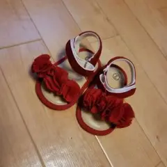 ☆新品☆　ベビーサンダル　赤