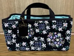 【フェイラー】スクエアバスケット　パニエドフルール　花かご FEILER MAGAZINE 詳細 | フェイラー(FEILER)オフィシャル