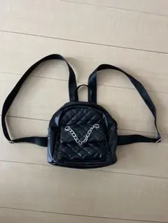 【美品】黒　キルティングリュック　ワンサイズ