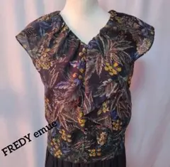 最終価格・本日削除♪FREDY emue♡花柄 ノースリーブブラウス