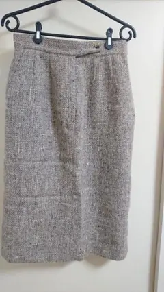 Burberry 膝下スカート