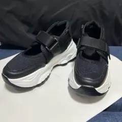 1時間限定値下げ！Shoes in Closet ベルクロスニーカー