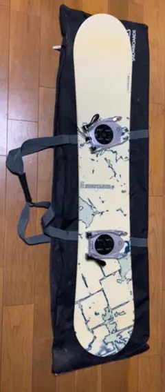 サロモン スノーボード ビンディング