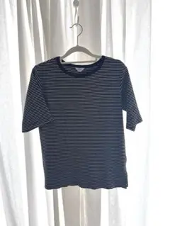 黒と白のストライプ 半袖Tシャツ