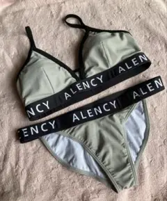 ALENCY ロゴ入りバンド付きビキニ　水着　グレー