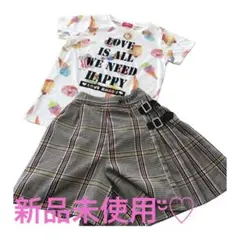 美品☆LOVE RABBYのTシャツとショートパンツ
