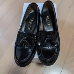 MARUTA ブラック キルトタッセルローファー