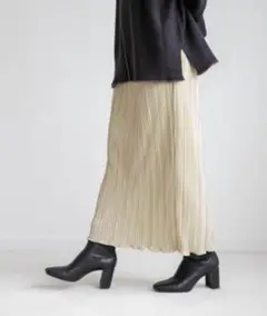 [新品] LOWRYS FARM プリーツメロータイトスカート