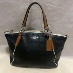 ＣＯＡＣＨ　コーチ　レザー　トートバッグ　トートバック　シルバーロゴ　人馬ロゴ
