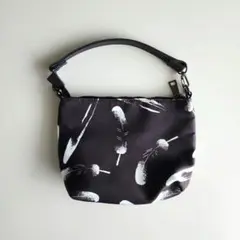 新品未使用　GUSCIO グッシオ イタリー　ミニトートバッグ　フェザー柄