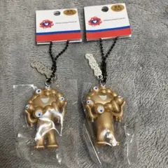 ミャクミャク会場限定ゴールドキーホルダー2体セット