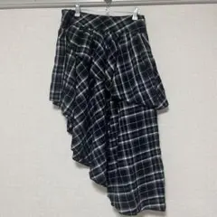 アシンメトリーラッフルチェックスカート