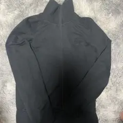 Lacoste ブラック ハイネック ジャージ