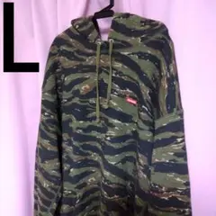 【supreme】パーカー フーディ【L】メンズ 迷彩 カモ柄 厚手 刺繍ロゴ