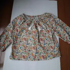 【美品】ナチュラルビューティーベーシック　リバティ　ブラウス　かなりかわいい！！