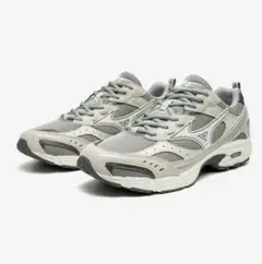 Mizuno MXR グレー スニーカー