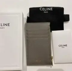 セリーヌ ジップ付きコンパクト カードホルダー ペブル