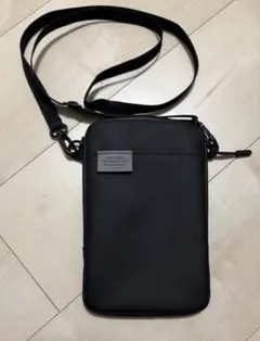 DELFONICS インナーキャリング 撥水 スマホバッグ