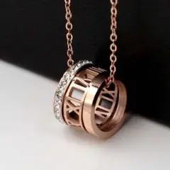 【最高級】 クロック リング ピンクゴールド ネックレス ローマ字 トリプル