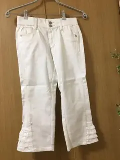 ホワイト　クロップドパンツ　9号
