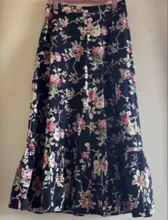 ♥️ローラアシュレイ　花柄　スカート　9号