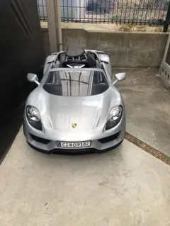 Avigo アヴィーゴ　6v ポルシェ918 電動乗用カー　スパイダー Avigo アヴィーゴ 6V ポルシェ918 電動乗用カー おもちゃ