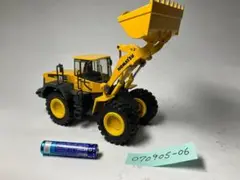 Item thumbnail for item f6f4ae8d-3d3b-479e-8adb-61f7eaa6b20f