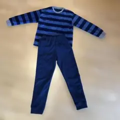 ユニクロ　フリース　パジャマ　140