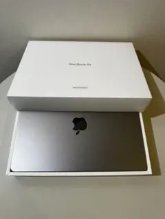 13インチ　M2 MacBook Air スペースグレイ