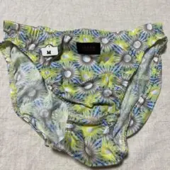 Item thumbnail for item f2fab9cb-94fc-437f-9e9f-7211d0a4735b