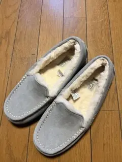 UGG ANSLEY アグ　アンスレー　グレー