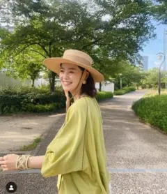 andR アンドアール　山本莉子さんとのコラボ　ブラウス　ライム　グリーン