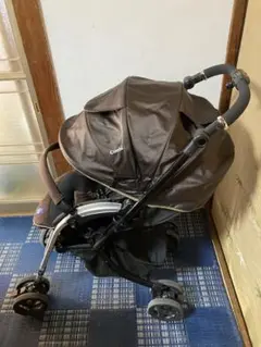 コンビベビーカー ネムリエ オート4キャス UF-650 マニッシュブラウン