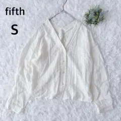 フィフス　fifth　Vネック長袖シャツ　レース　ホワイト系　上品　1547