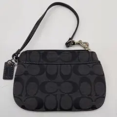 美品　COACH コーチ　ポーチ　シグネチャーキャンバス　ブラック