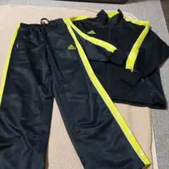 adidas トレーニングウェアセット 黒・黄　サイズ140センチ