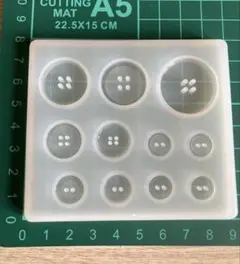 シリコンモールド ボタン