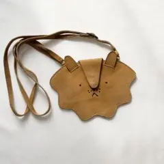 DONSJE ドンシェ　ライオン　ポシェット
