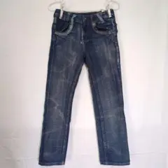 Item thumbnail for item bdc47701-32e7-4732-8d8f-b284b4628b47