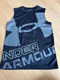 Under Armour ノースリーブタンクトップ 150 バスケ　サッカー