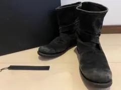 イサムカタヤマバックラッシュ カーフスエード レザー ショートブーツ 牛革 黒